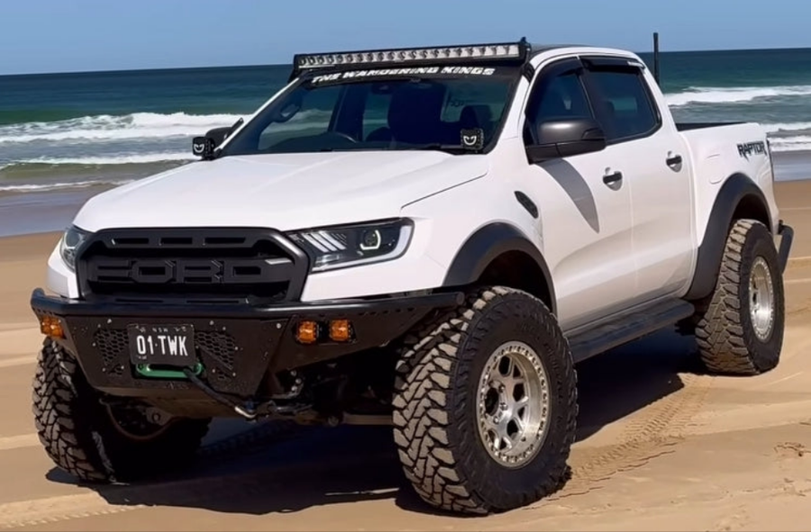 Ford Ranger PX2/PX3 Mustang angry eyes